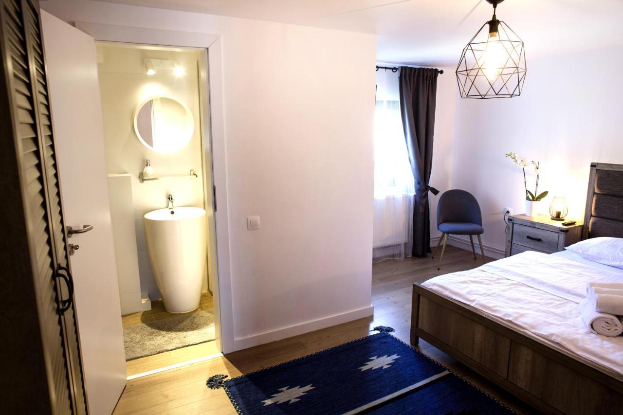 Bed and Breakfast Mira By Atra à Teşila Extérieur photo