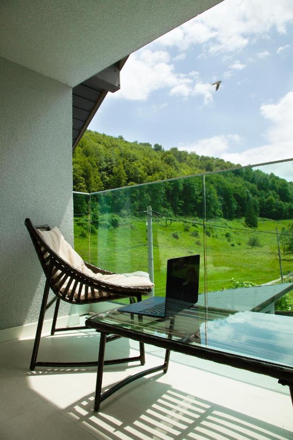 Bed and Breakfast Mira By Atra à Teşila Extérieur photo