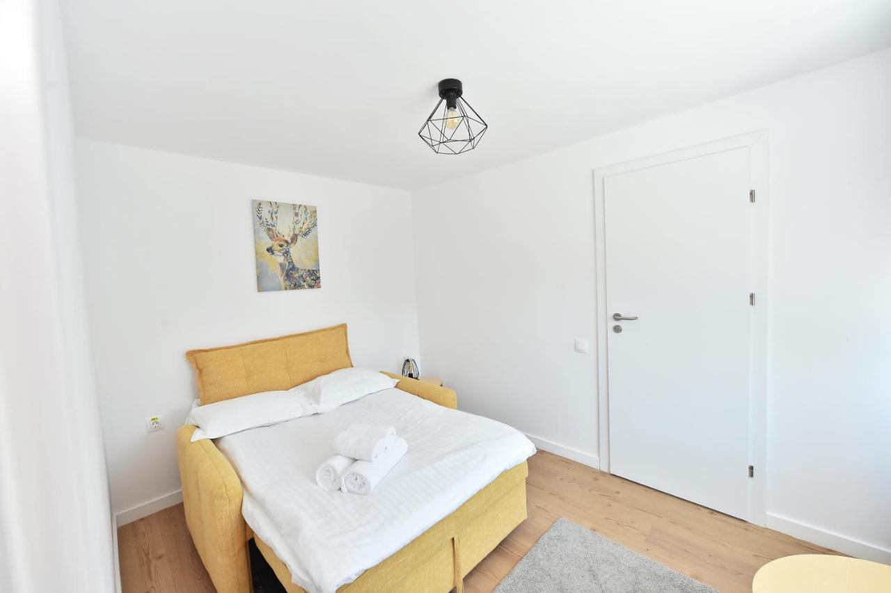 Bed and Breakfast Mira By Atra à Teşila Extérieur photo