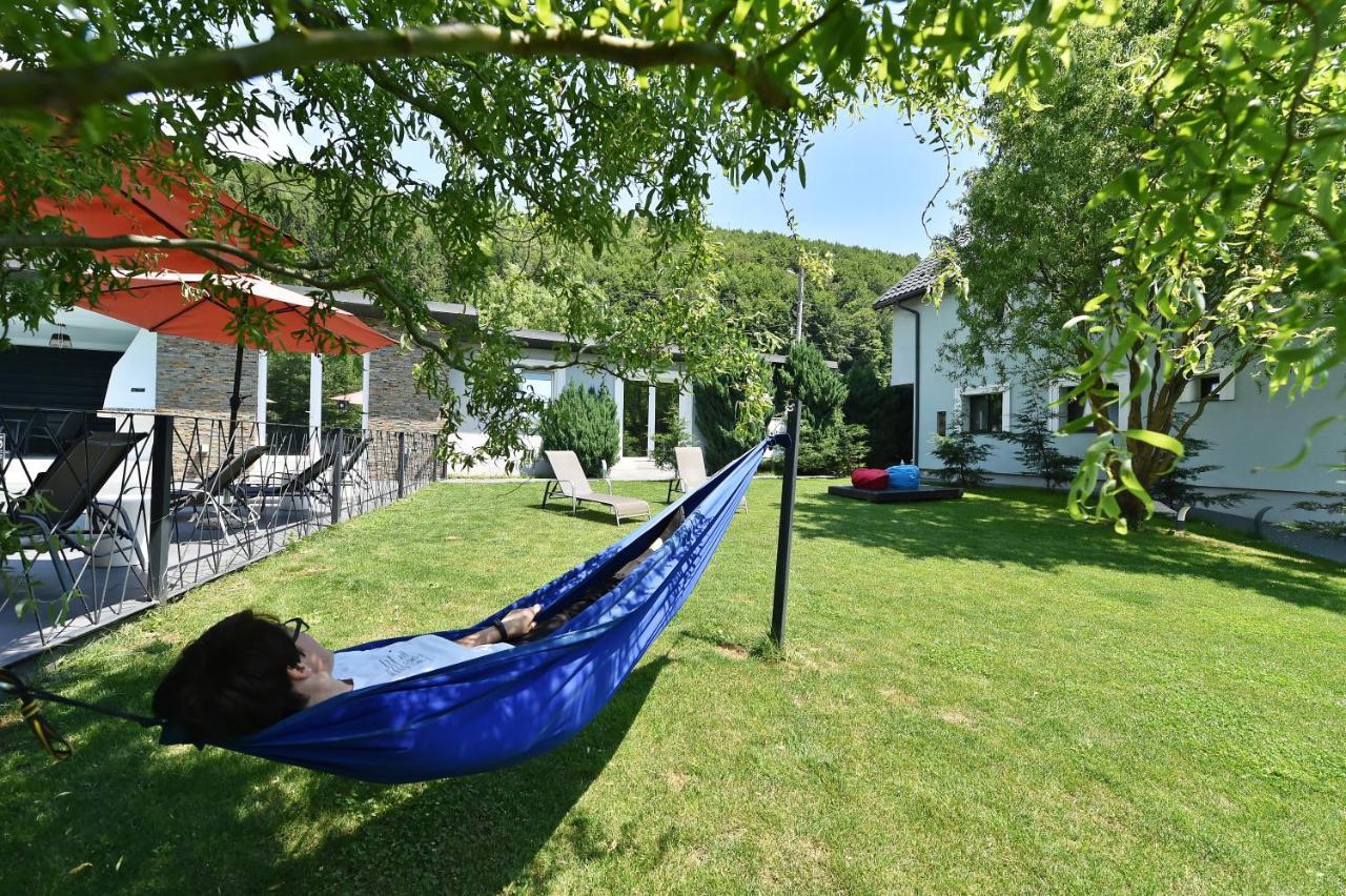 Bed and Breakfast Mira By Atra à Teşila Extérieur photo