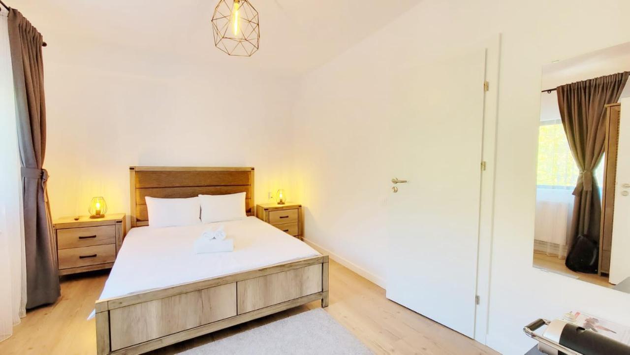 Bed and Breakfast Mira By Atra à Teşila Extérieur photo
