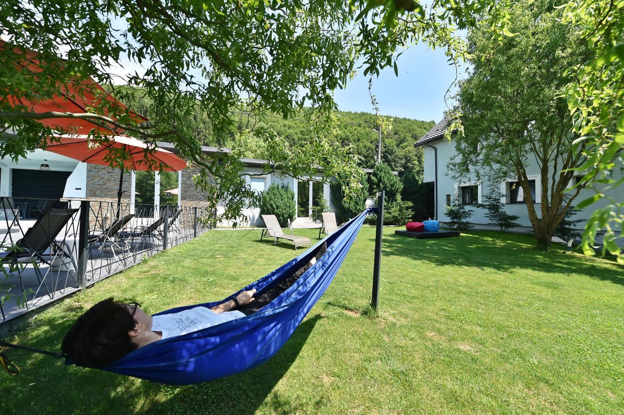 Bed and Breakfast Mira By Atra à Teşila Extérieur photo